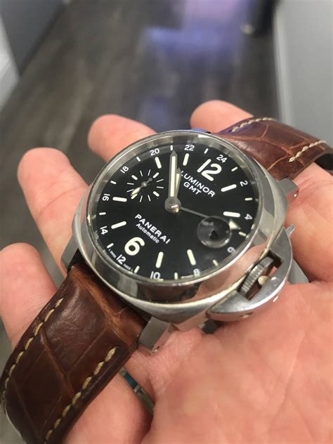 panerai luminor automatic review.